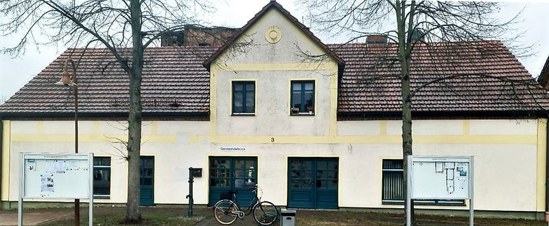 zeigt Außenansicht des Gebäudes Multiples Haus